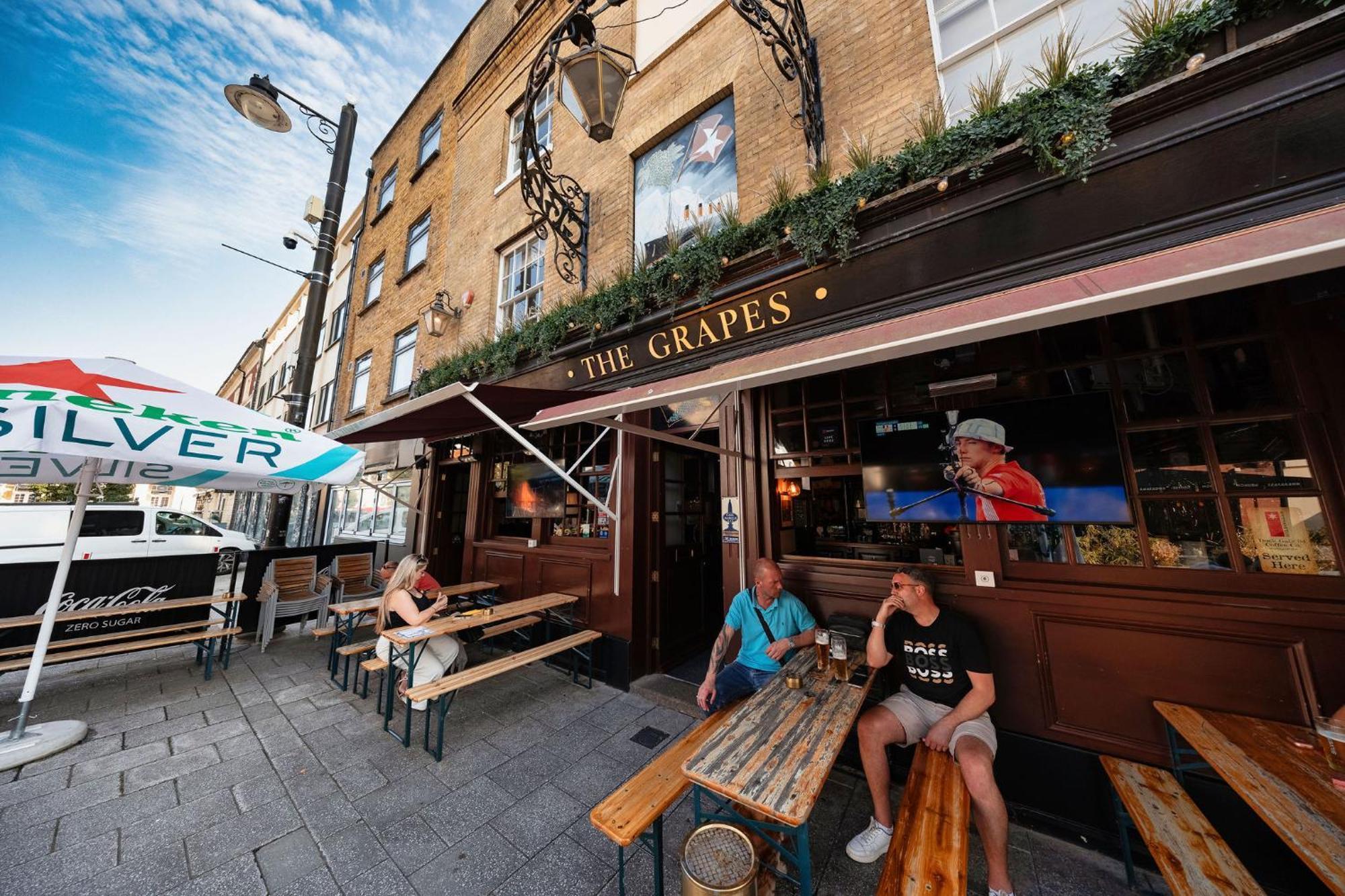 The Grapes Pub Hotel Southampton Exterior photo